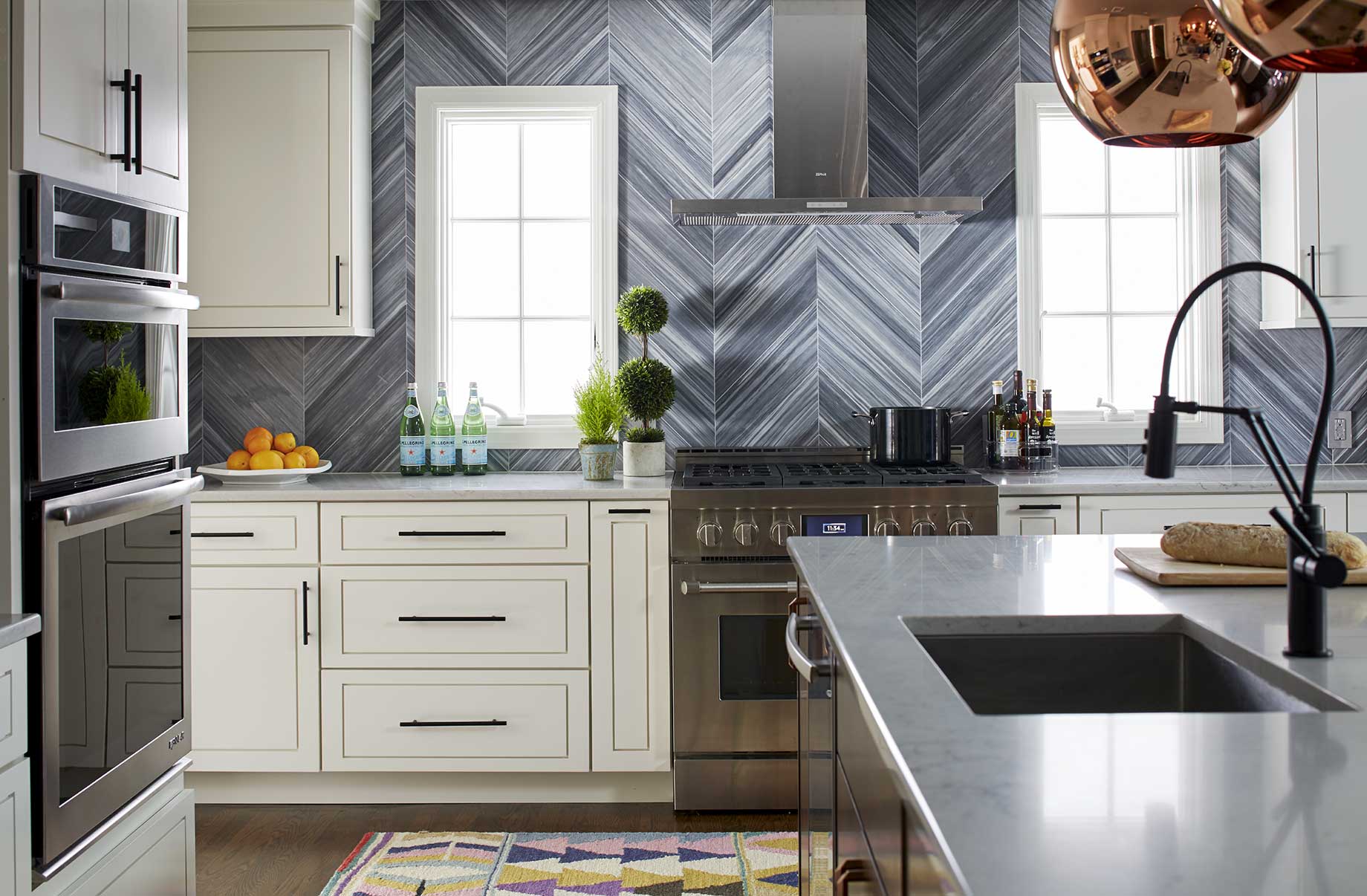 004_cabinets_079a