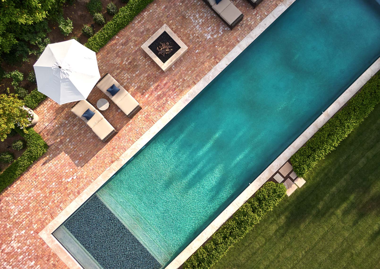 007_birdseye_pool_067